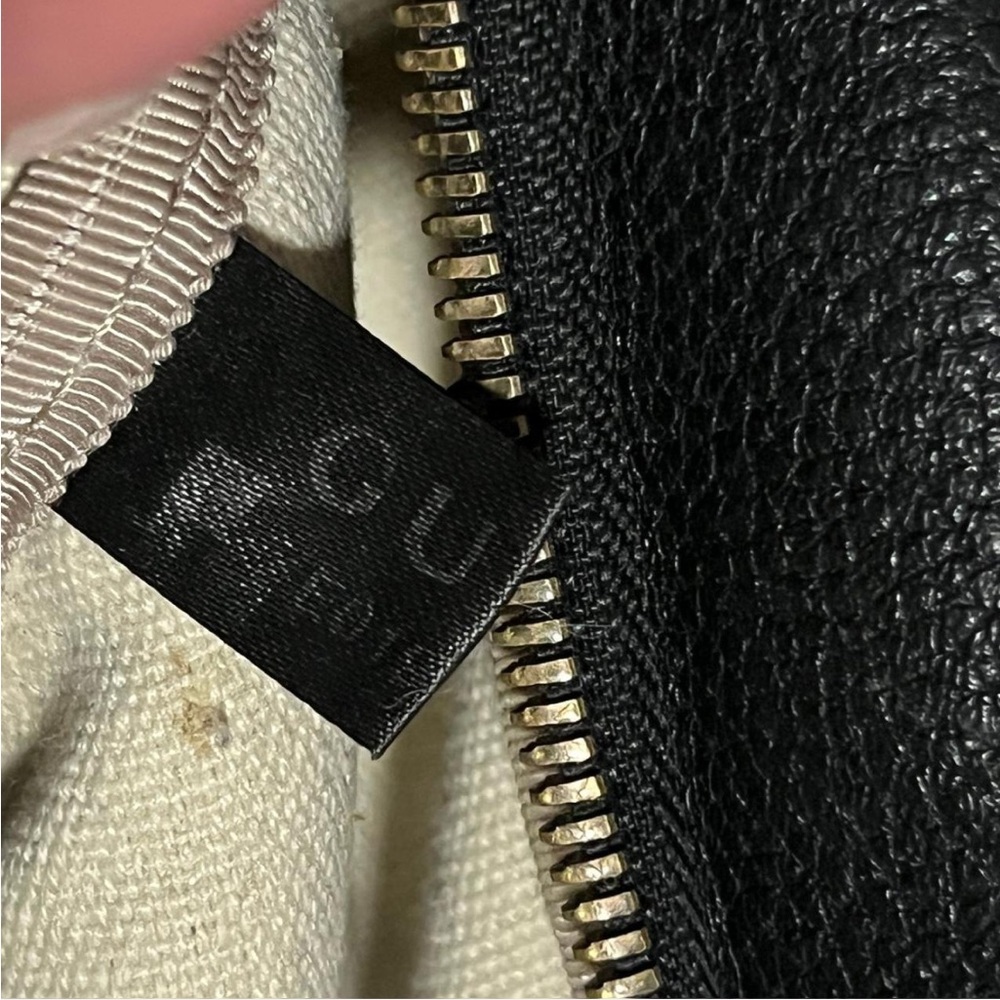 Gucci Leather Crossbody Bag - Picture 7 of 8